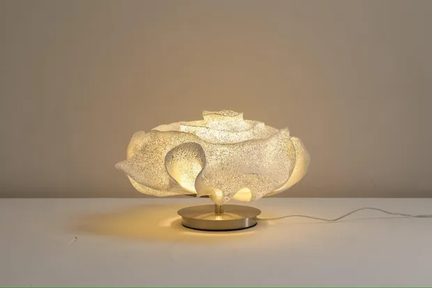 مصباح طاولة 6618-2B — 28 × 28 سم