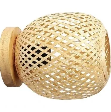 مصباح جداري FRV-94 — 18 × 18 سم